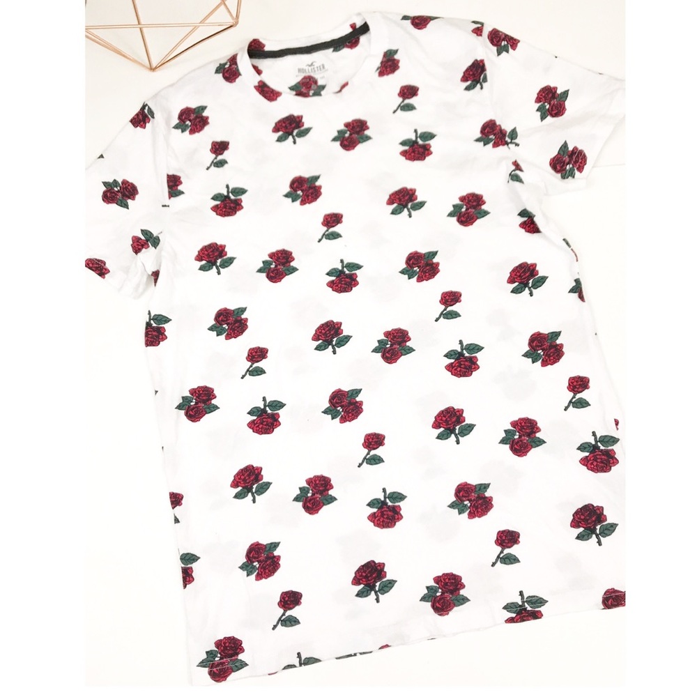 Hollister | roses floral crew neck tee shirt